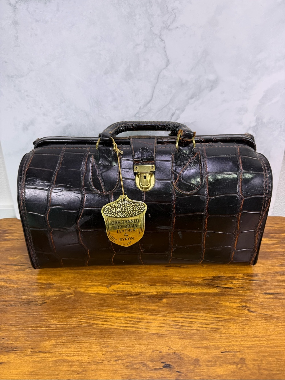 Vintage Upjohn Doctor Bag Byron Top Grain Leather Original Tag Lock Key